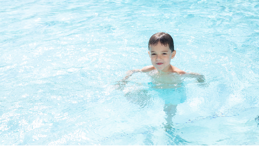 Safety rules for children in the pool