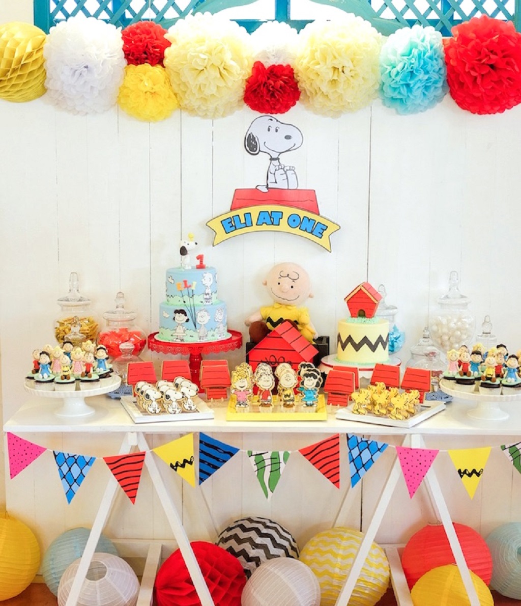 Fun Snoopy Party Favors and Activities