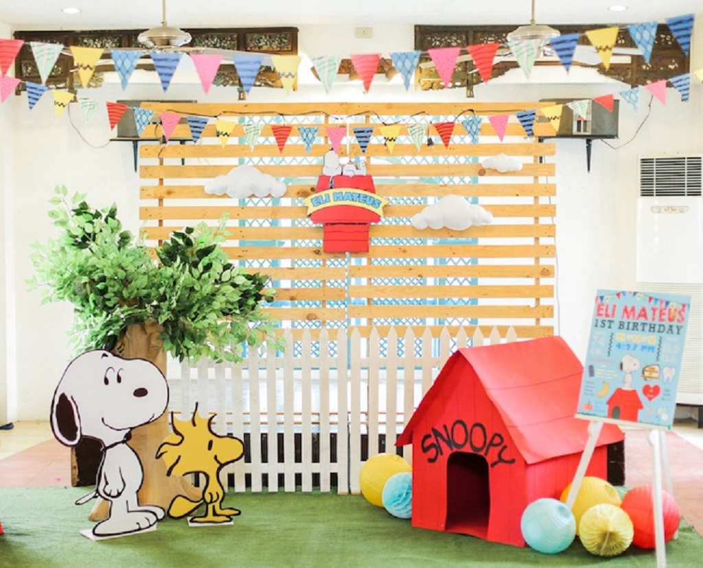 Snoopy Party Decorations